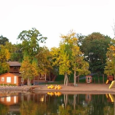 Train Bell Resort Merrifield Dış mekan fotoğraf
